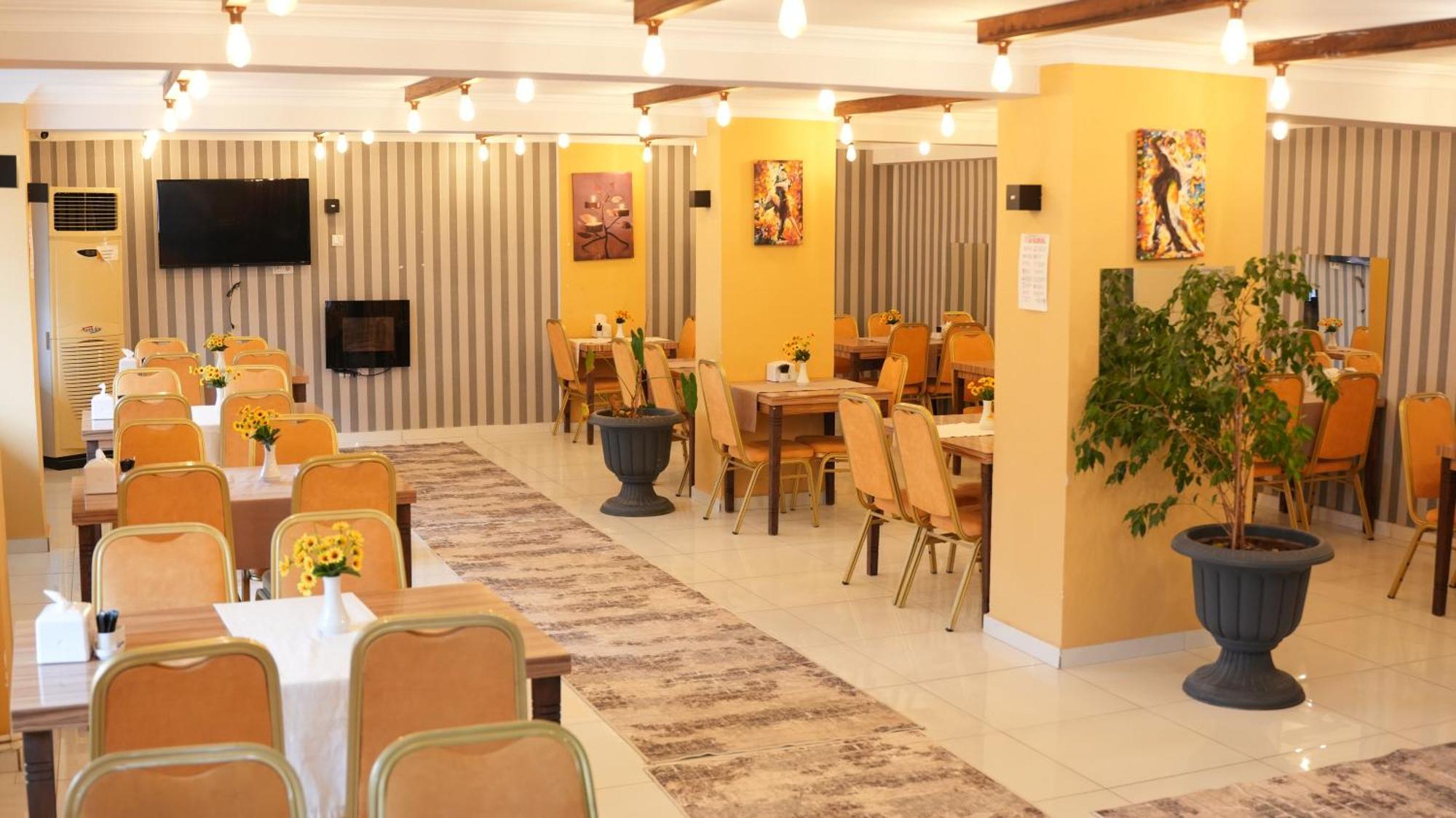 Grand Krone Hotel Cinarcik ภายนอก รูปภาพ