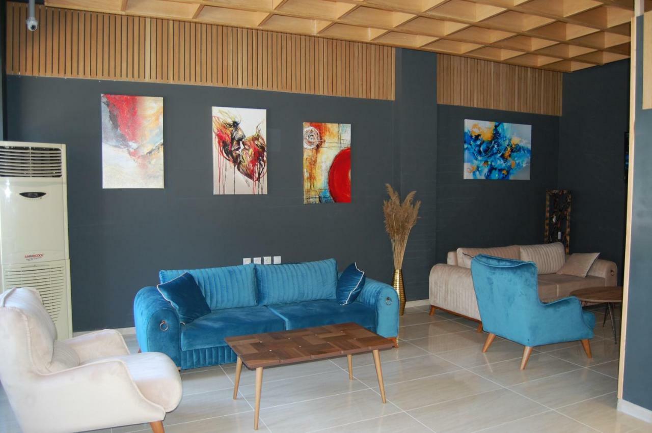 Grand Krone Hotel Cinarcik ภายนอก รูปภาพ